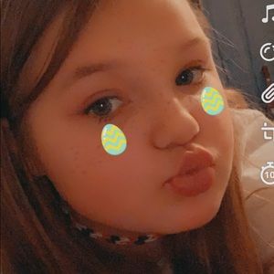 Meet your Posher, Meaghan